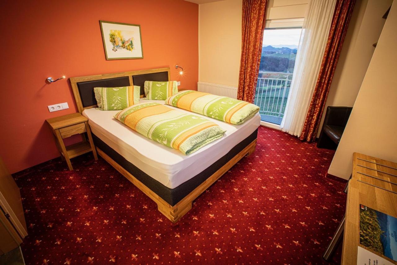 Hotel Eckbergerhof Gamlitz Zewnętrze zdjęcie